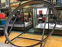 円筒カバー製作 絞り加工要素あり 穴ピッチ精密対応 製缶板金