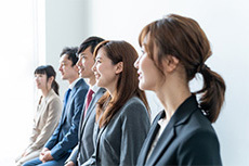 採用情報